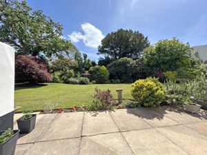 Photo 11- click for photo gallery